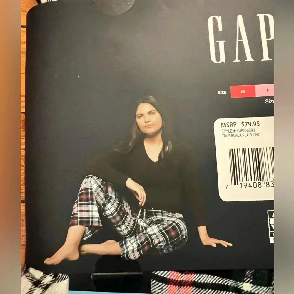 Gap women pajama gift set size large - Picture 4 of 4